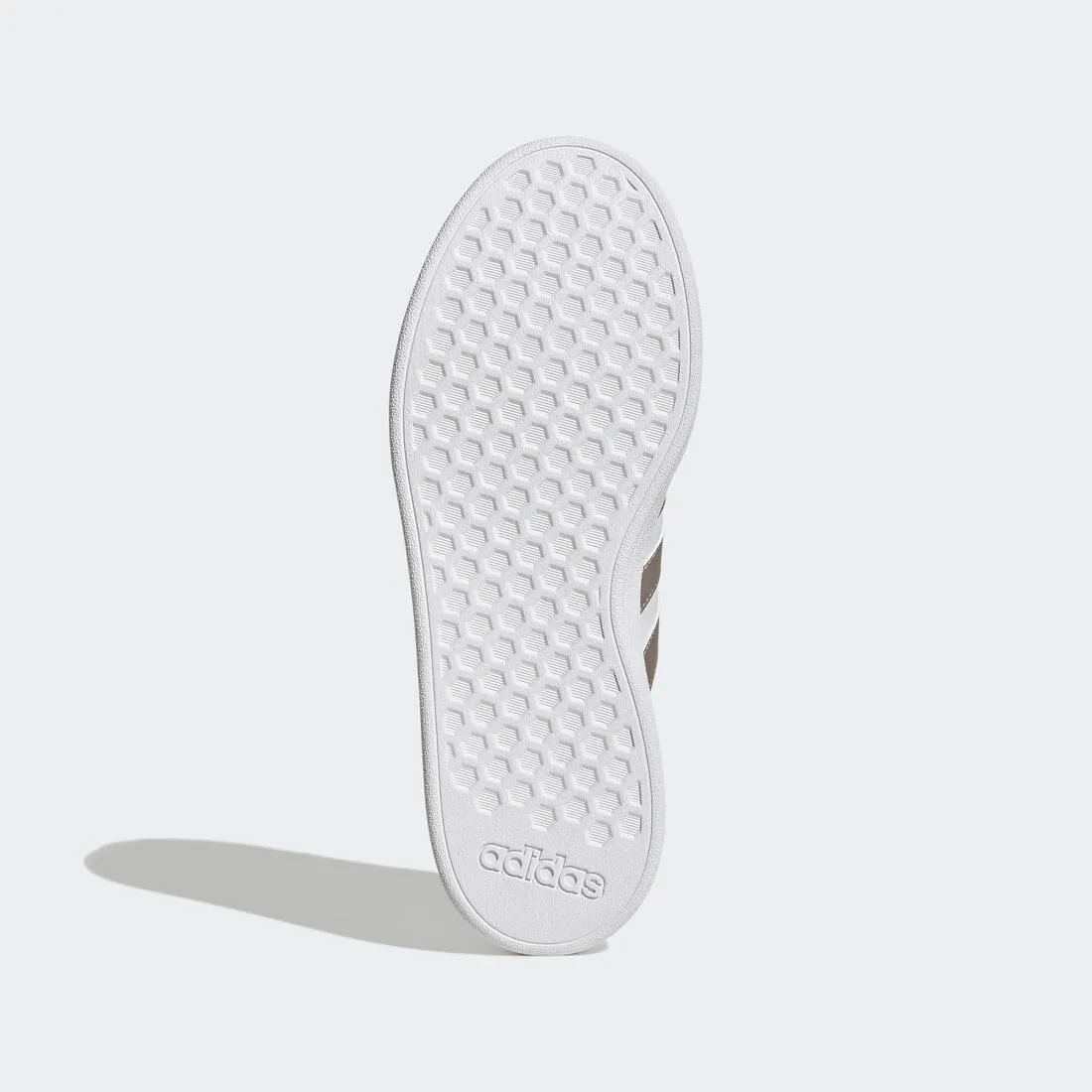 Baskets de marche femme, court base blanche argent