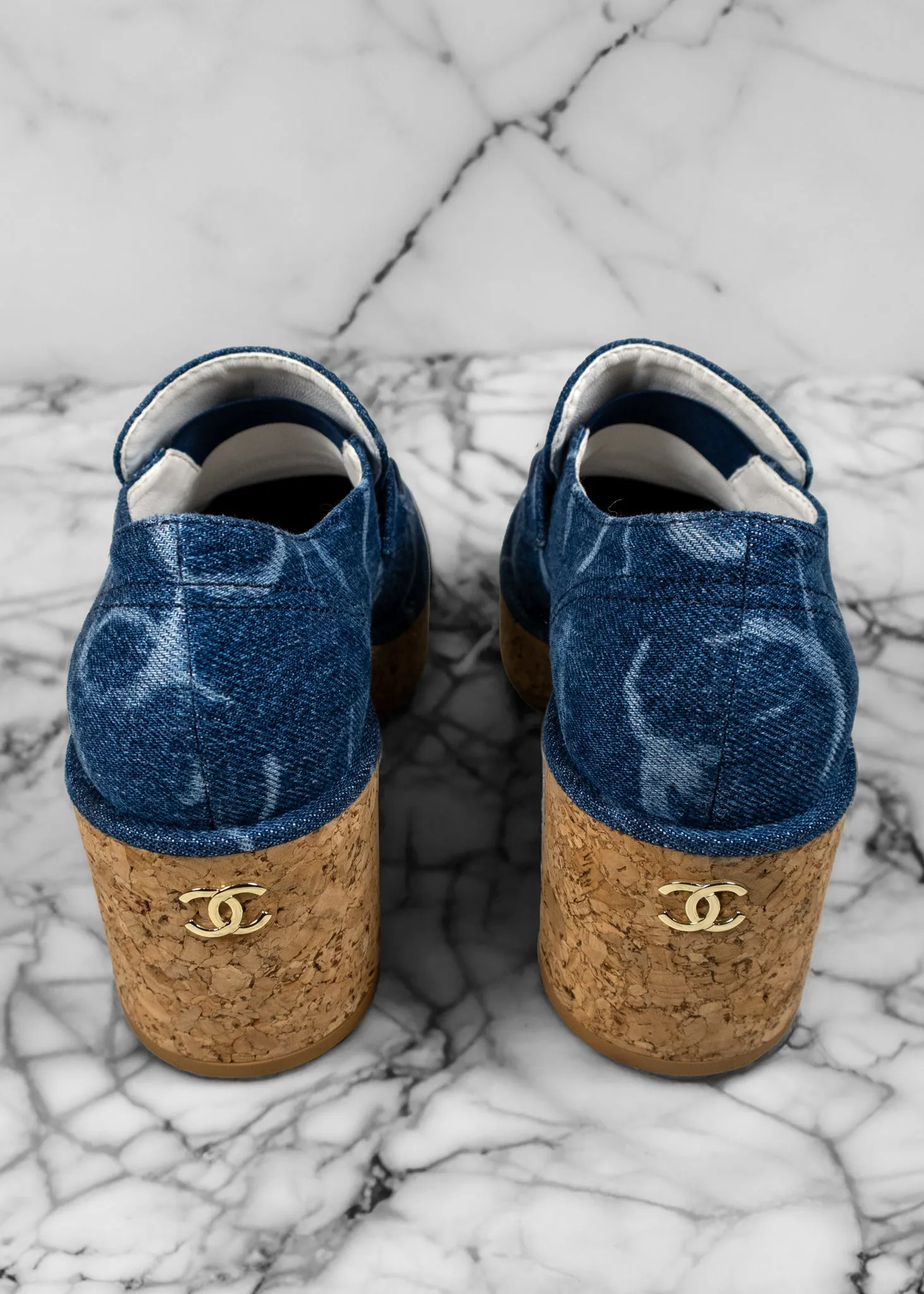 Chanel 2023-2024 Interlocking CC Logo Pumps