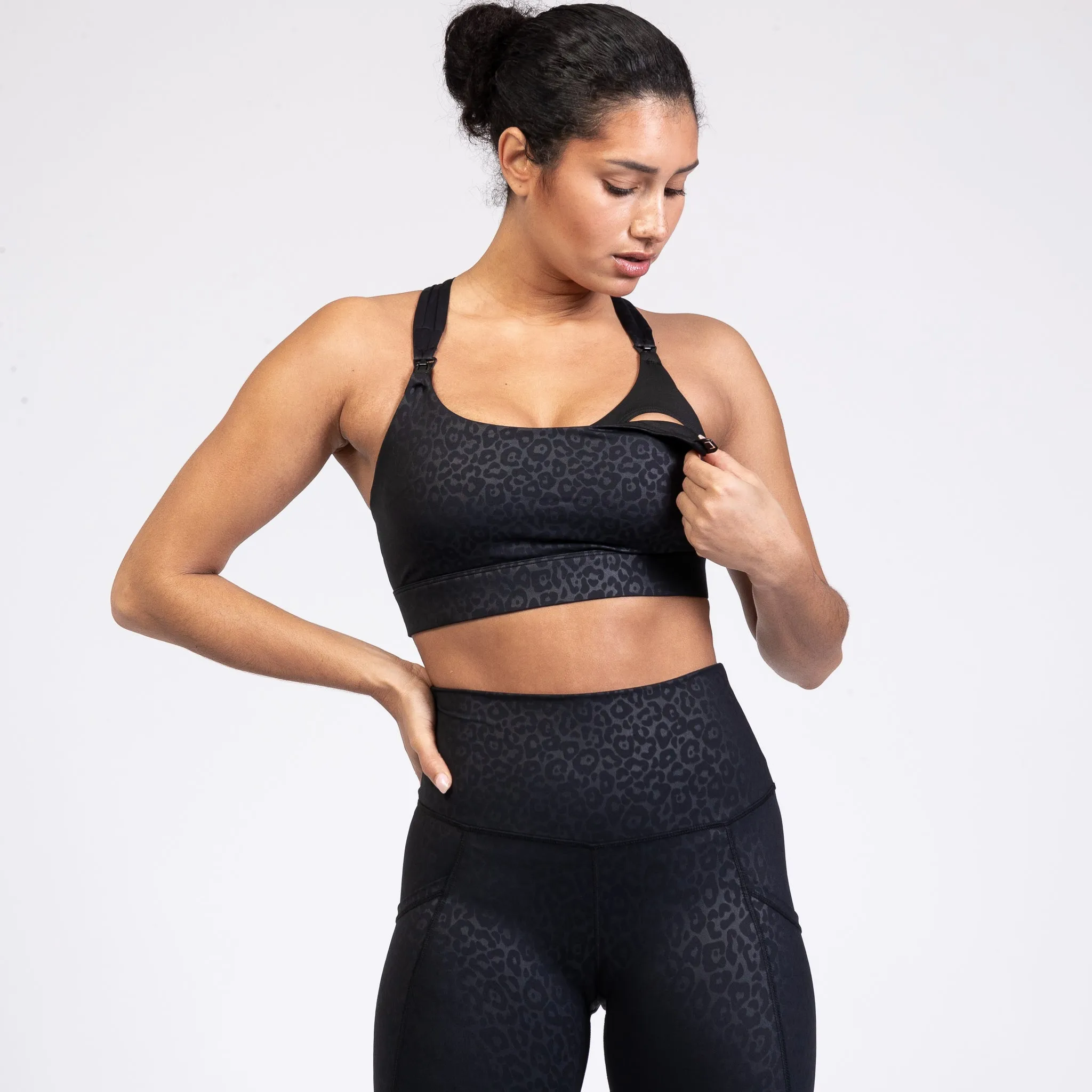 Chloé 3 Running Nursing Sports Bra (Black Cheetah)