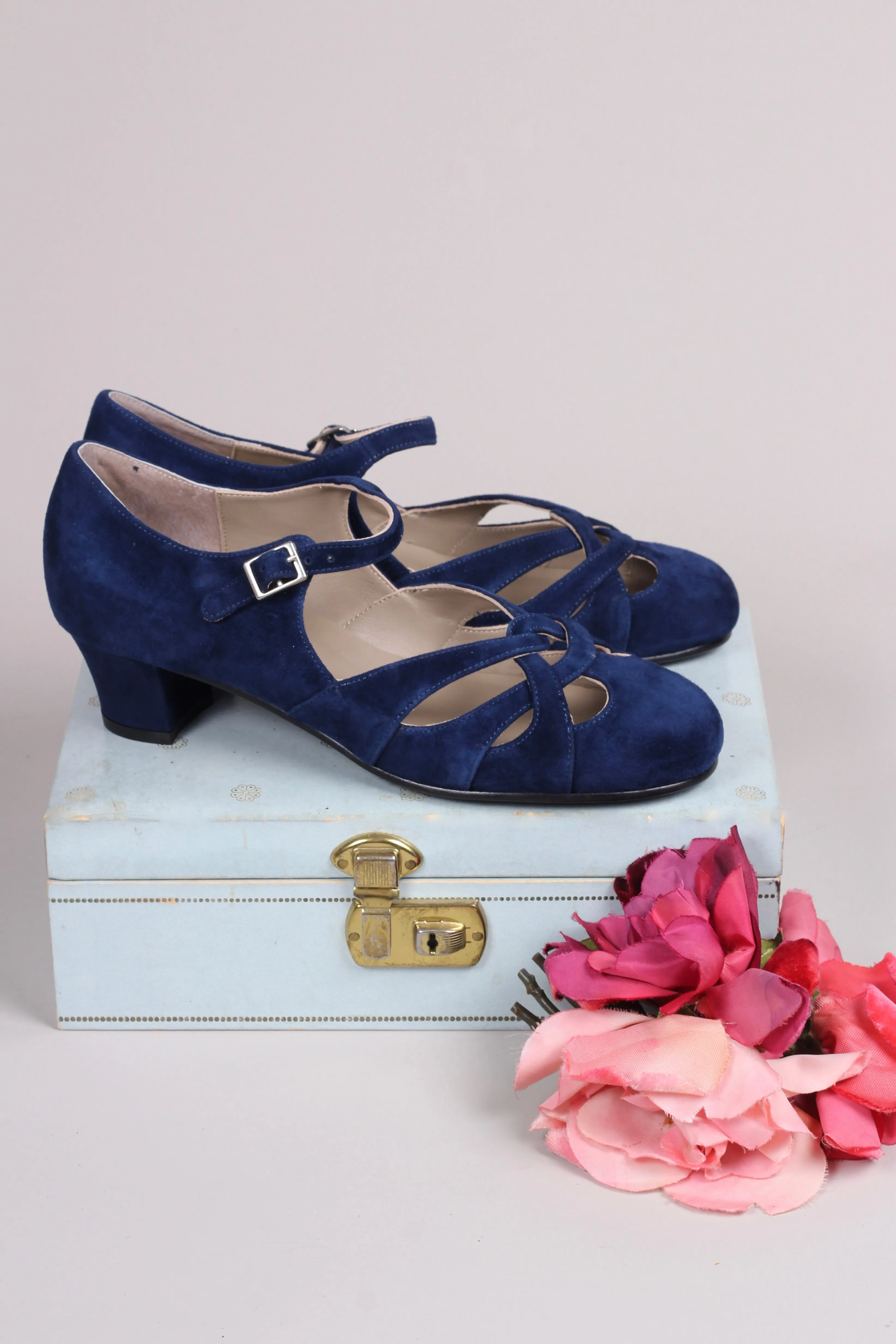 Everyday 1930s /1940s style suede sandals - Navy blue- Ida