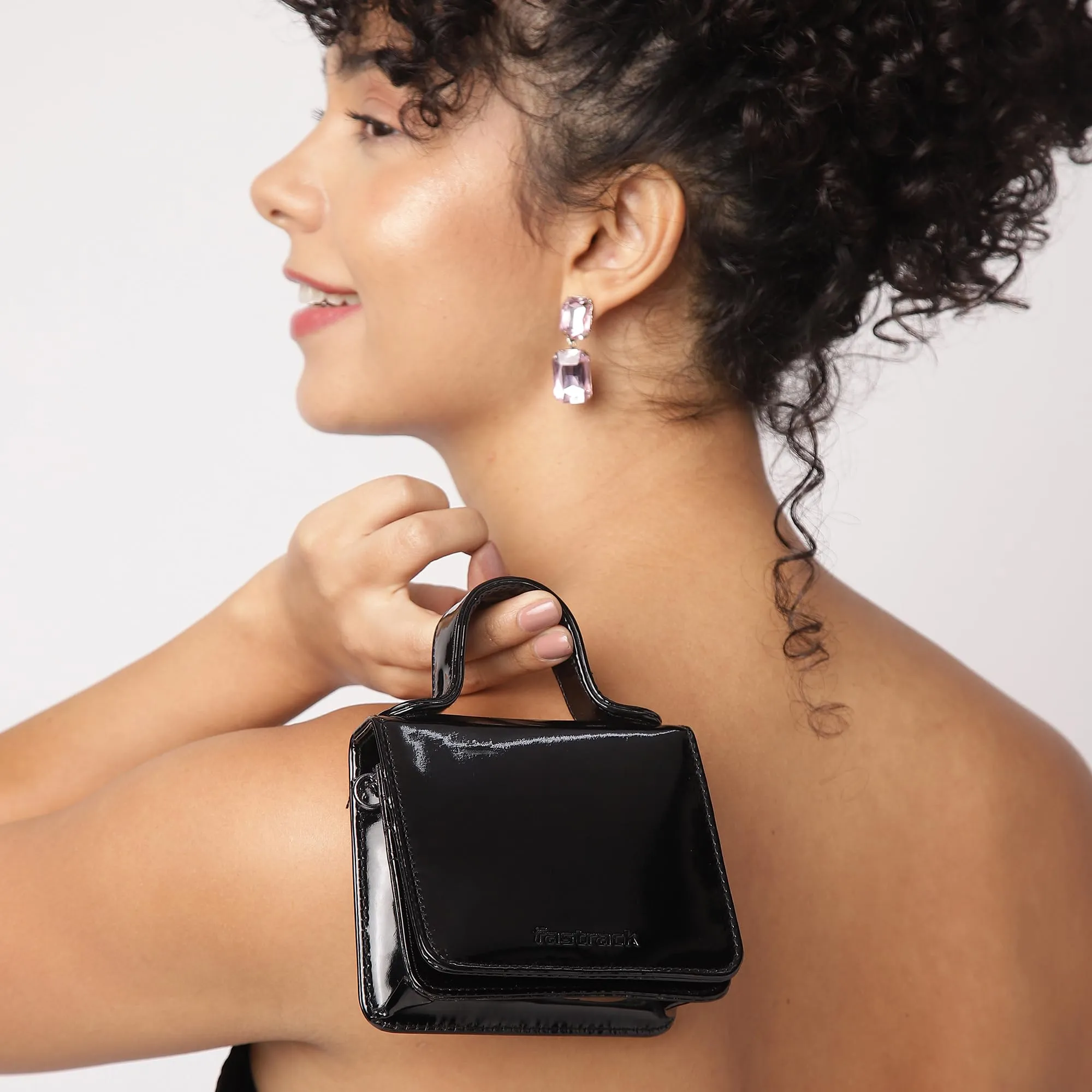 Fastrack Micro Clutch for Women | Stylish Micro Clutch with Chain Strap | Premium Clutch with Multiple Pockets made of Faux Leather