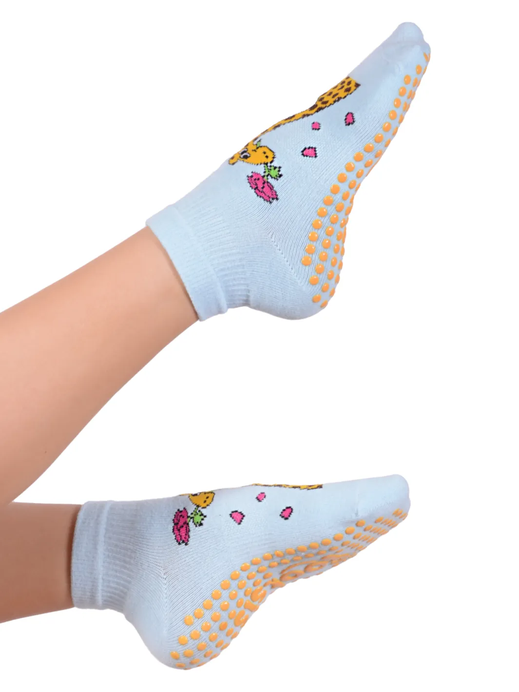 FOOTSIS Non Slip Grip Socks for Yoga, Pilates, Barre, Home, Hospital ,Mommy and Me classes "Giraffe