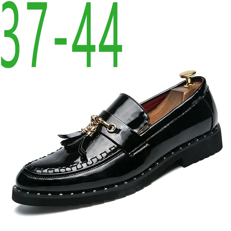 Foreign bright leather small leather shoes men's British tassel hair stylist men's shoes thick bottom nightclub bright leather hair stylist men's shoes