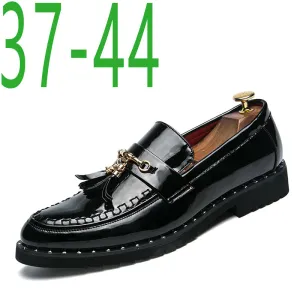 Foreign bright leather small leather shoes men's British tassel hair stylist men's shoes thick bottom nightclub bright leather hair stylist men's shoes