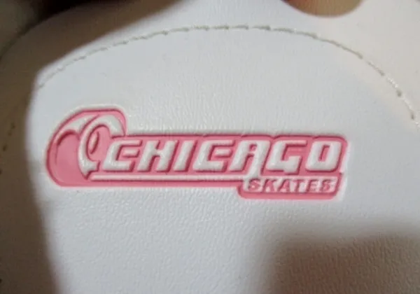 NEW Womens CHICAGO ROLLER SKATES Rollerskate 6 WHITE PINK Derby