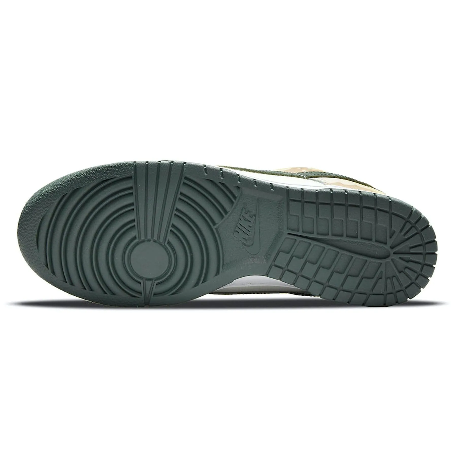 Nike Dunk Low SE 'Sail Multi-Camo'