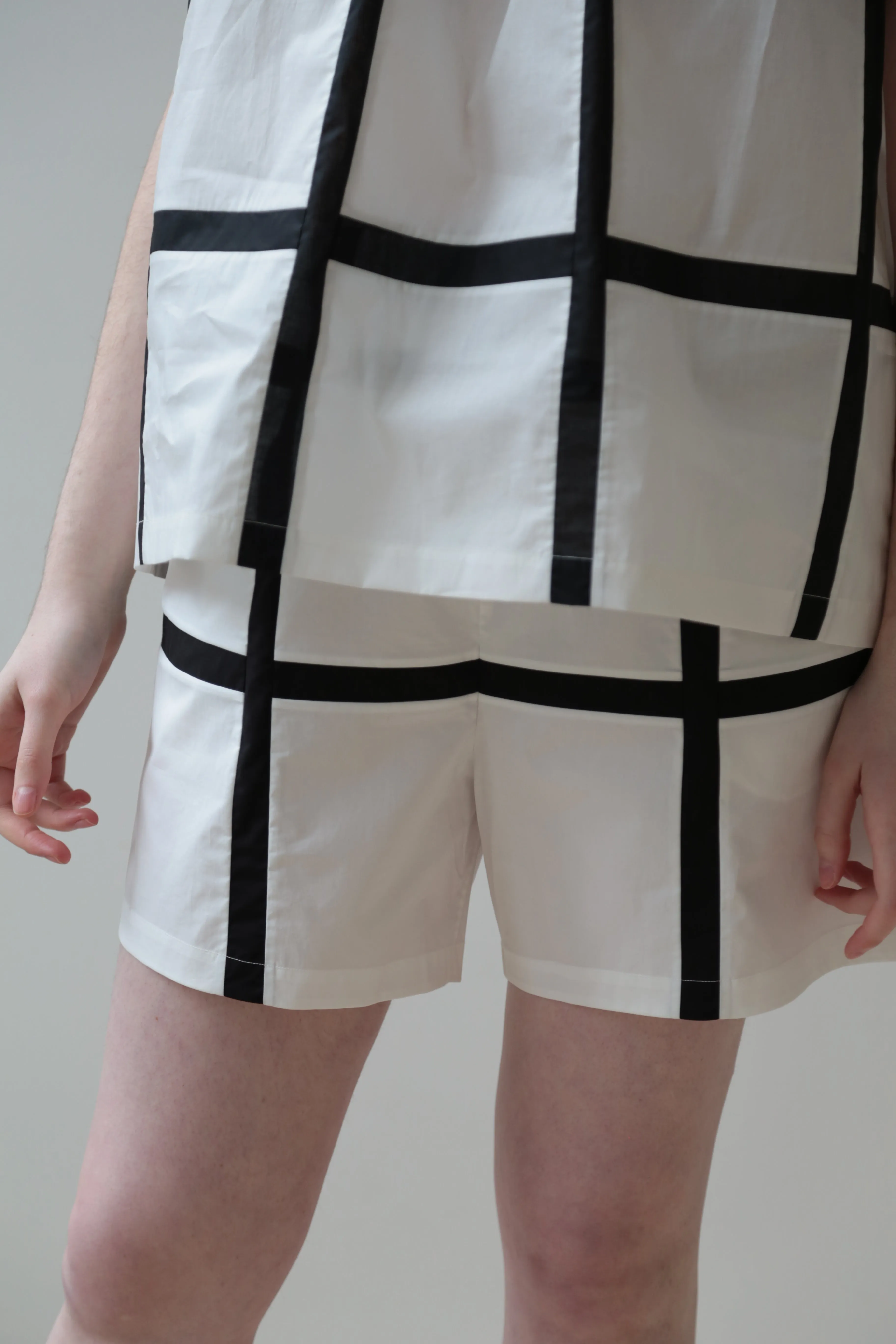 Nina Donis Black and White Check Set