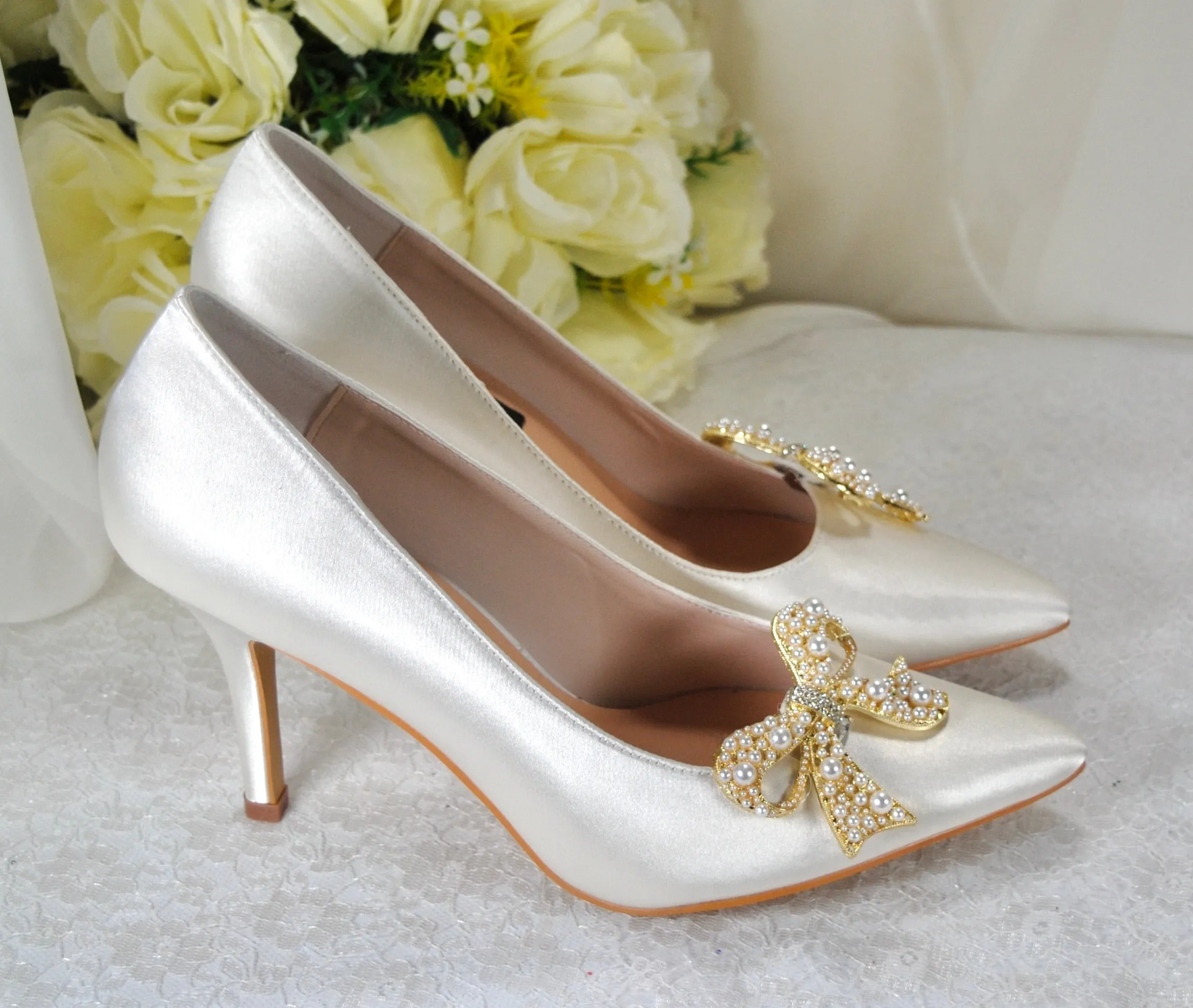 Satin Shoes with Pearl Bow Shoe Clip