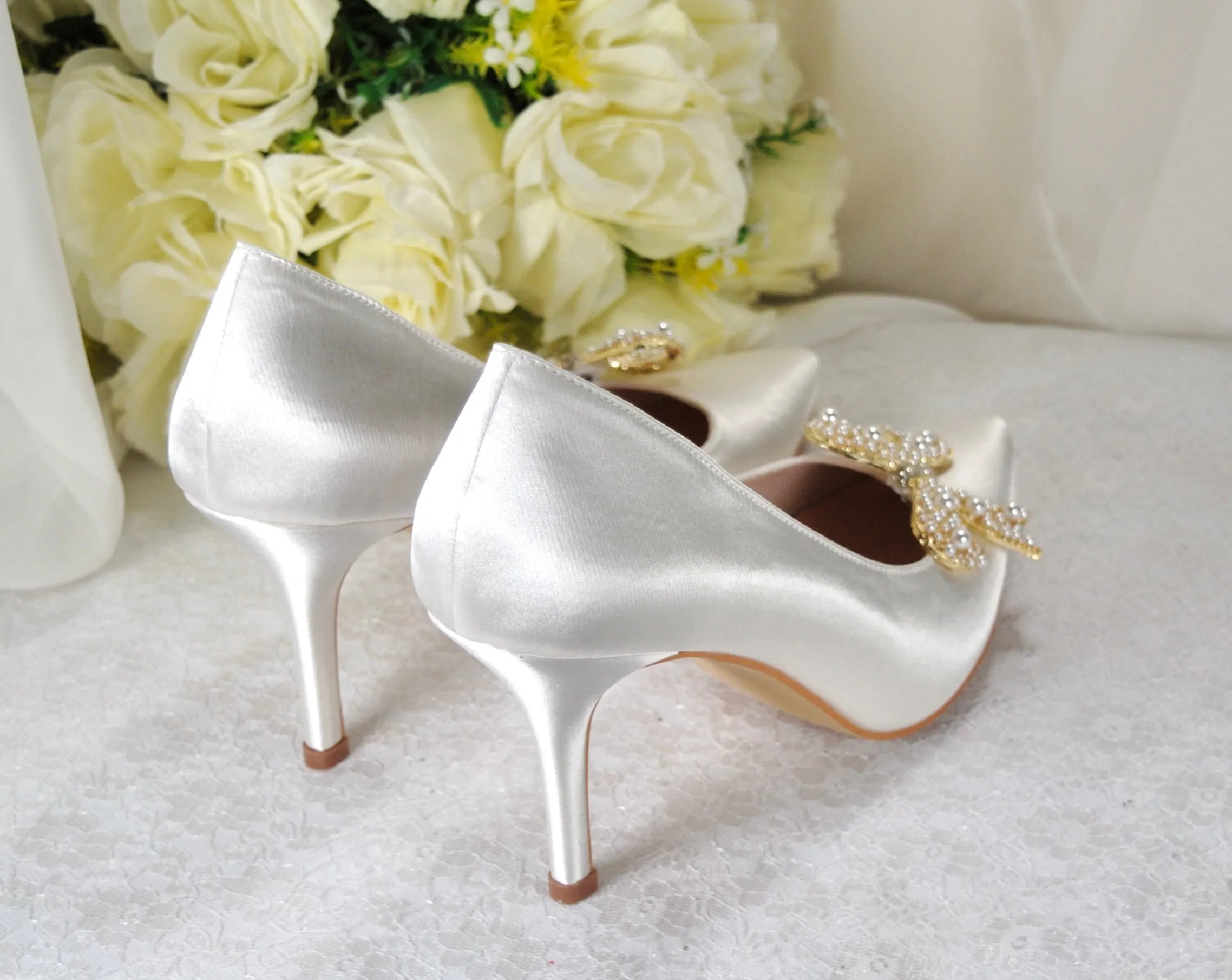 Satin Shoes with Pearl Bow Shoe Clip