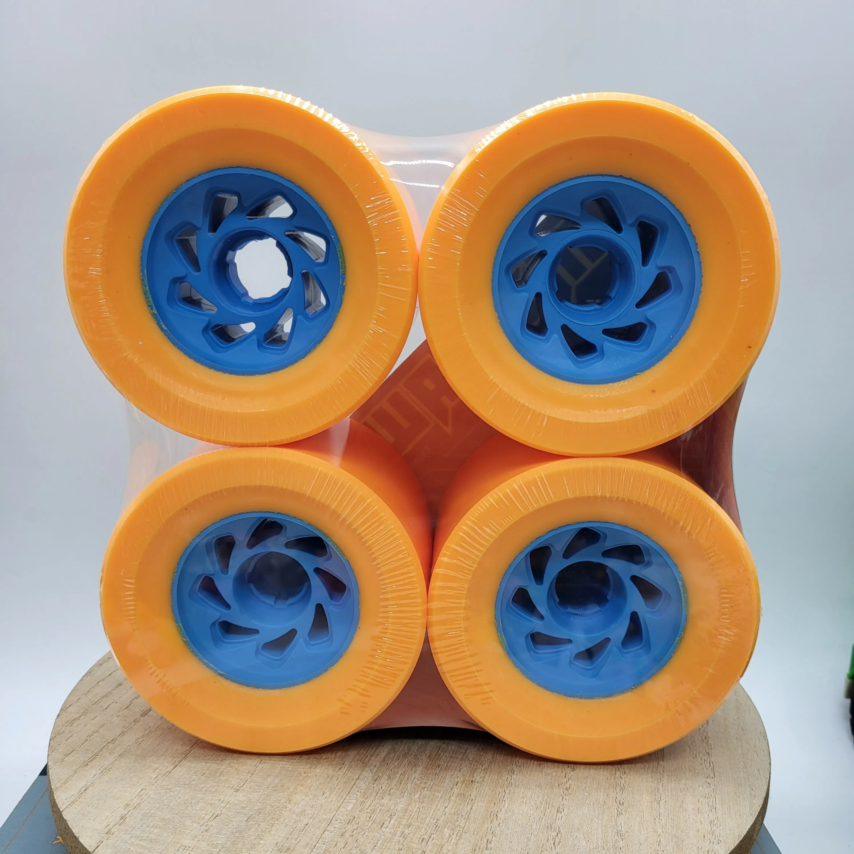 Seismic Skate - Megawatt 74a (Mango Defcon) 90mm