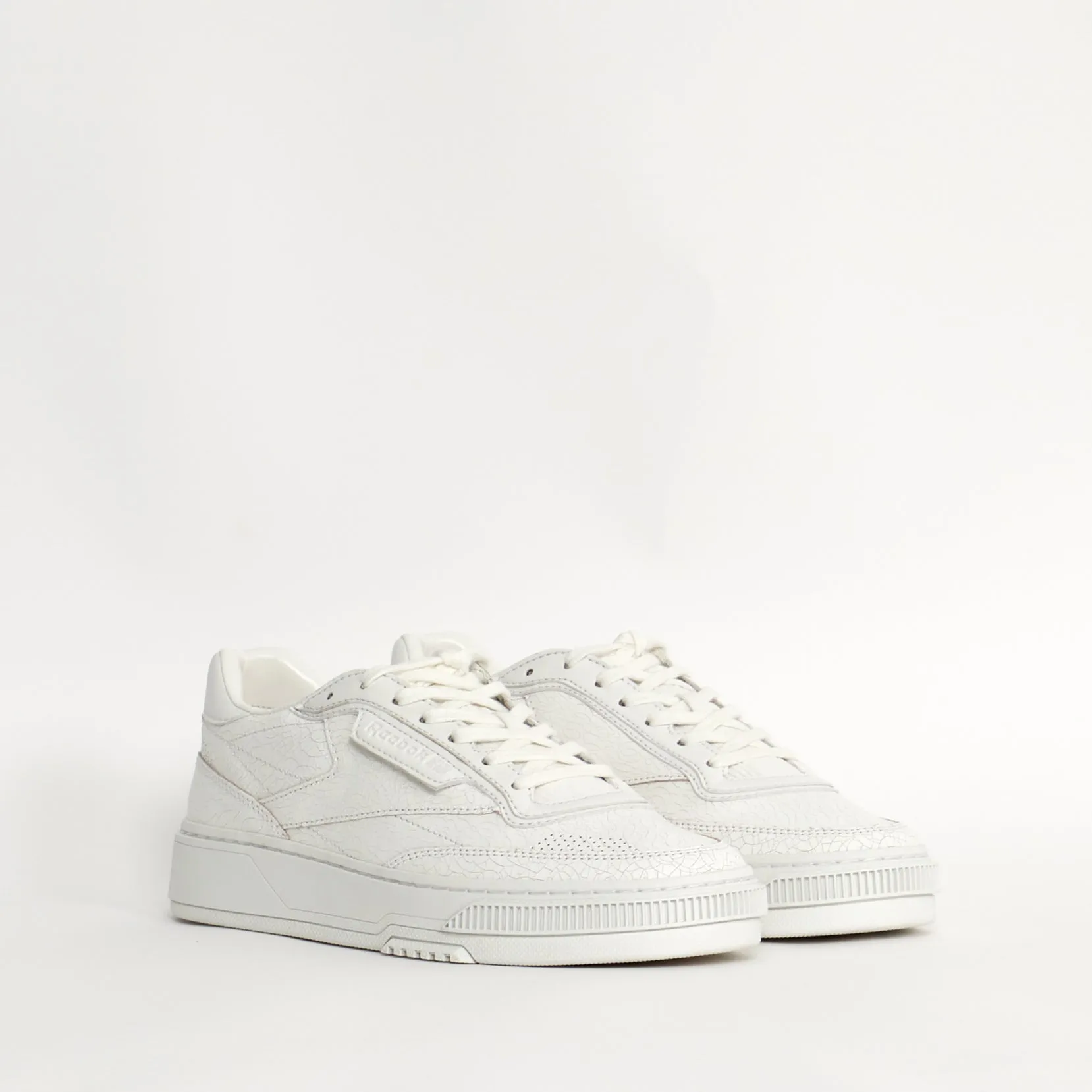 Sneakers Reebok LTD Club C Cuir Craqué Blanche