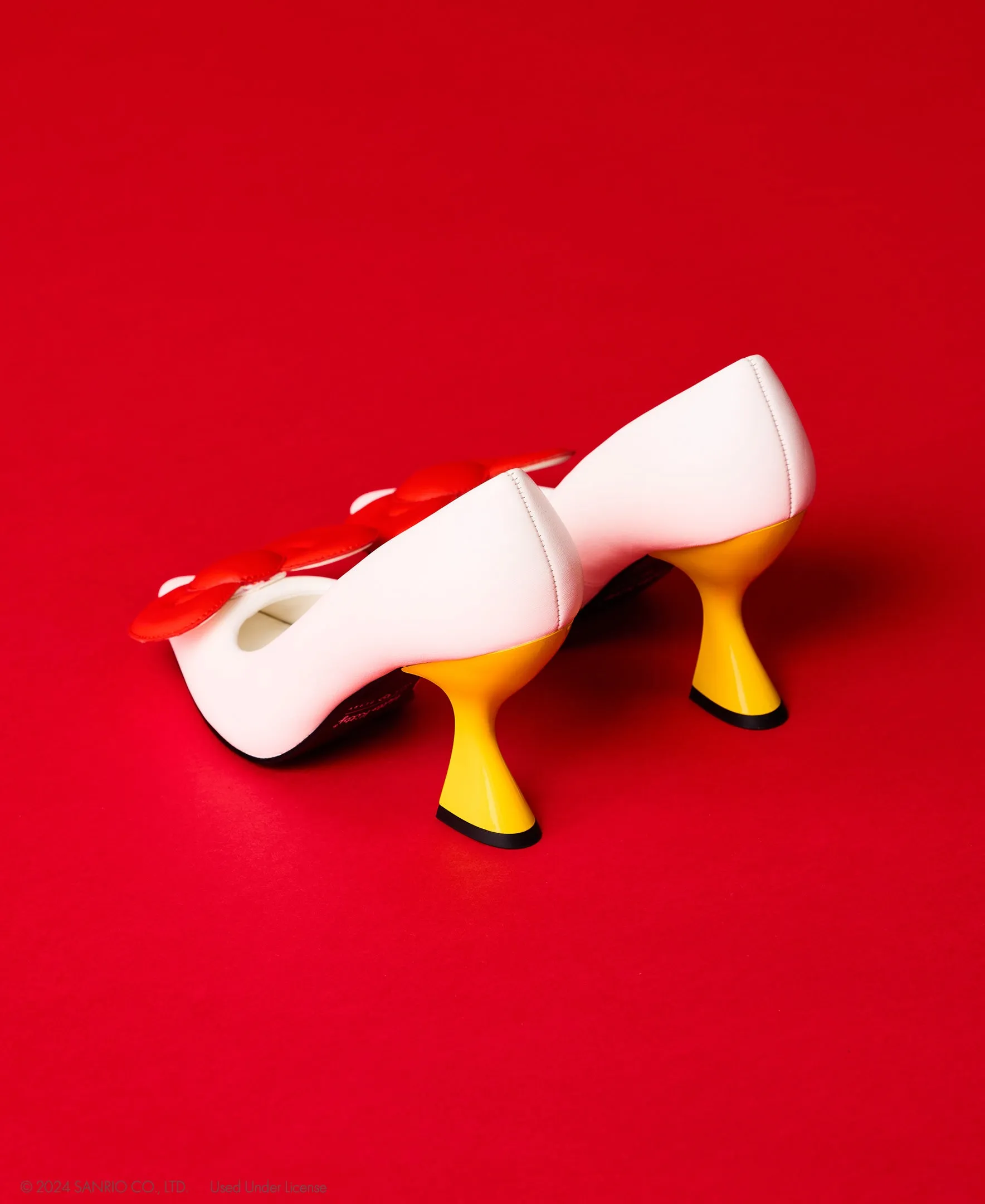 THE HELLO KITTY ® BOW HEEL